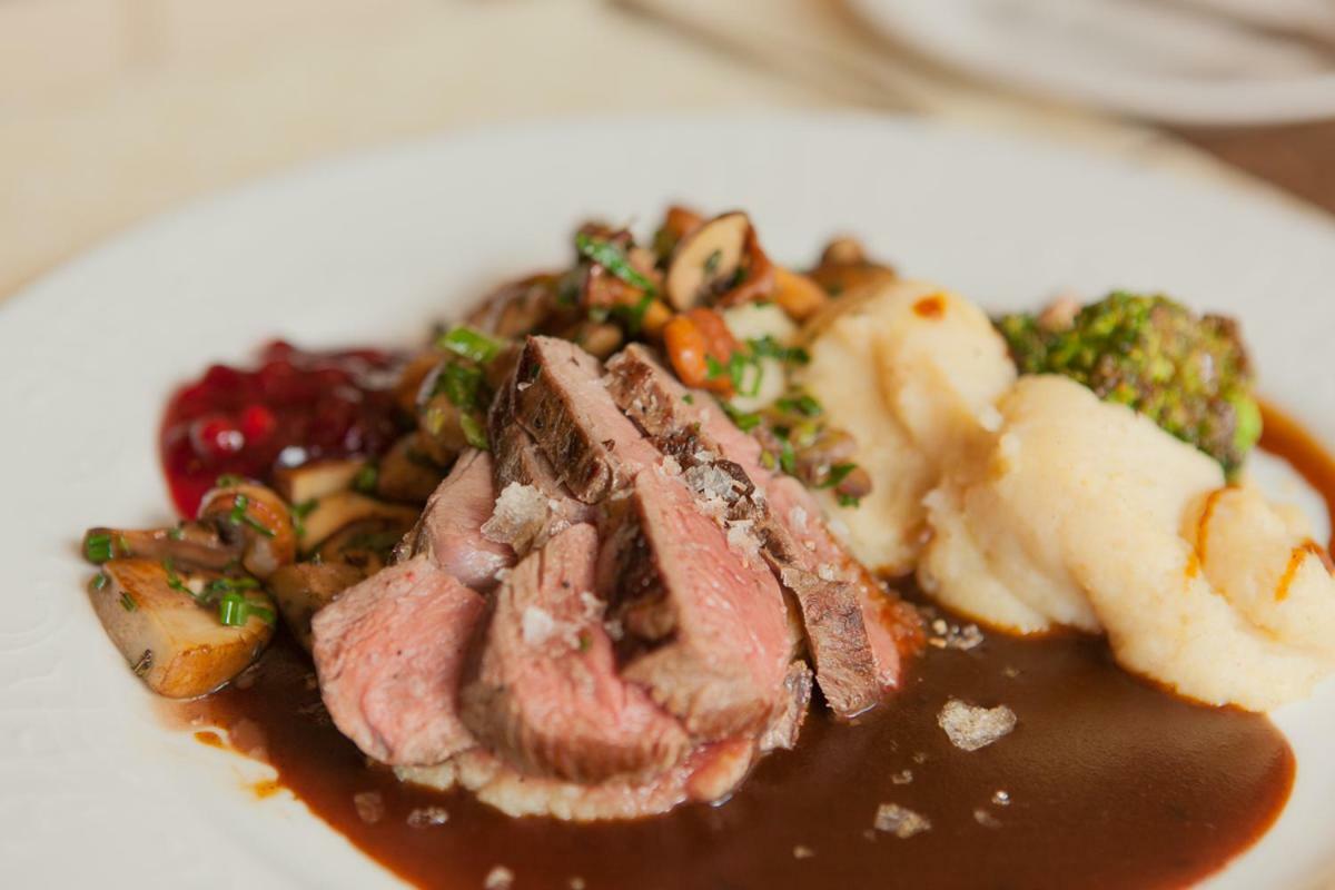 Schonbach  Landgasthaus Zum Kreuzberg מראה חיצוני תמונה